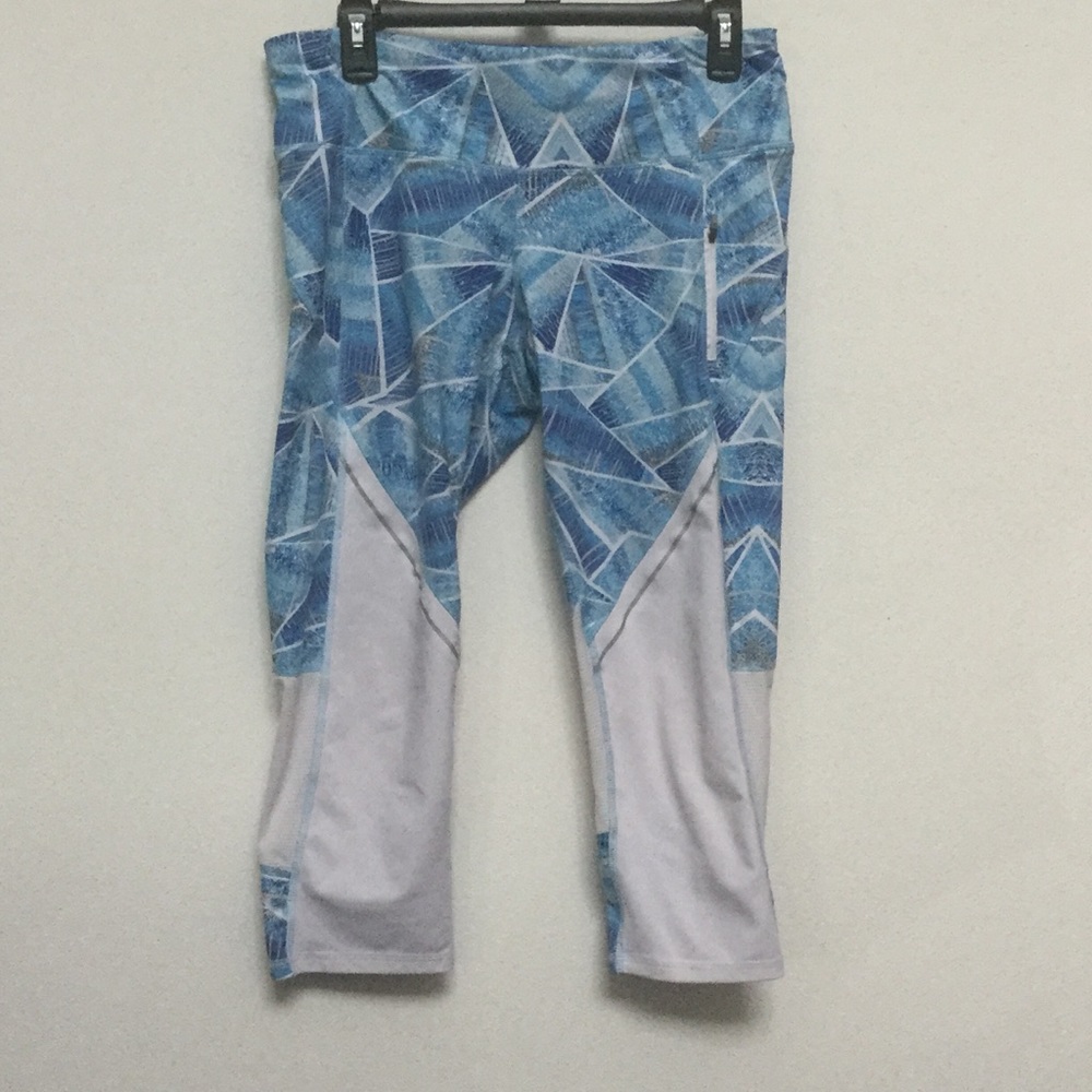 Champion Blue and White Geometric Cropped Leggings Size L Athletic Exercise Gym